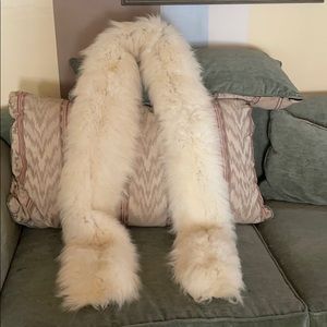 Vintage white faux fur shawl